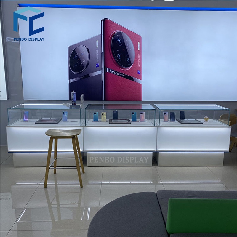 op maat. High-end retail mobie - Phone Accessories Design Shop recensie en prijs